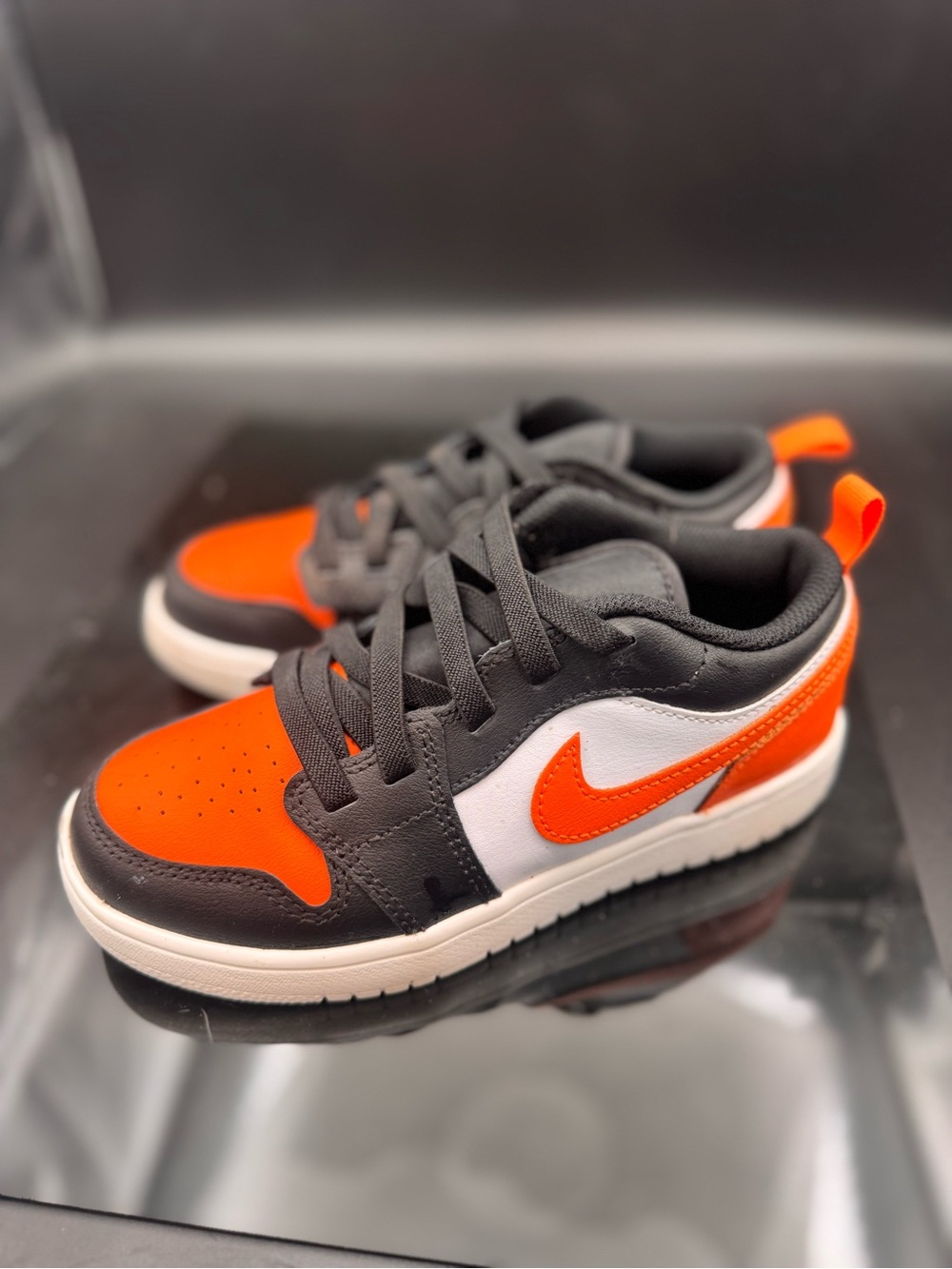 Jordan 1 low Alt  Black and Orange size 2 - Picture 4 of 6